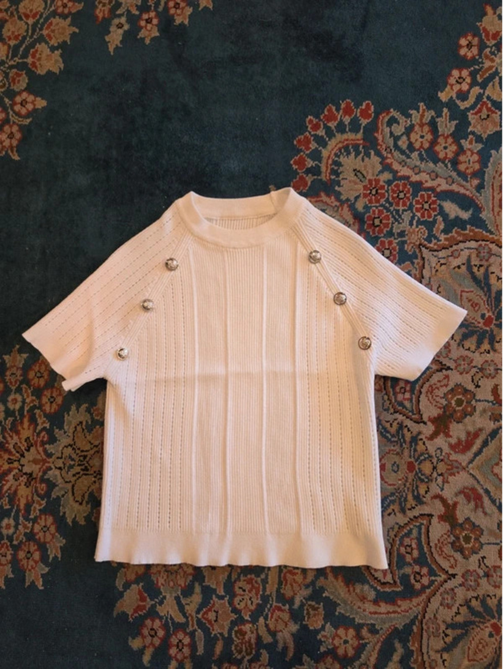 Leo's Vase White Ribbed Knit Short Sleeve Sweater Shirt - Size S
